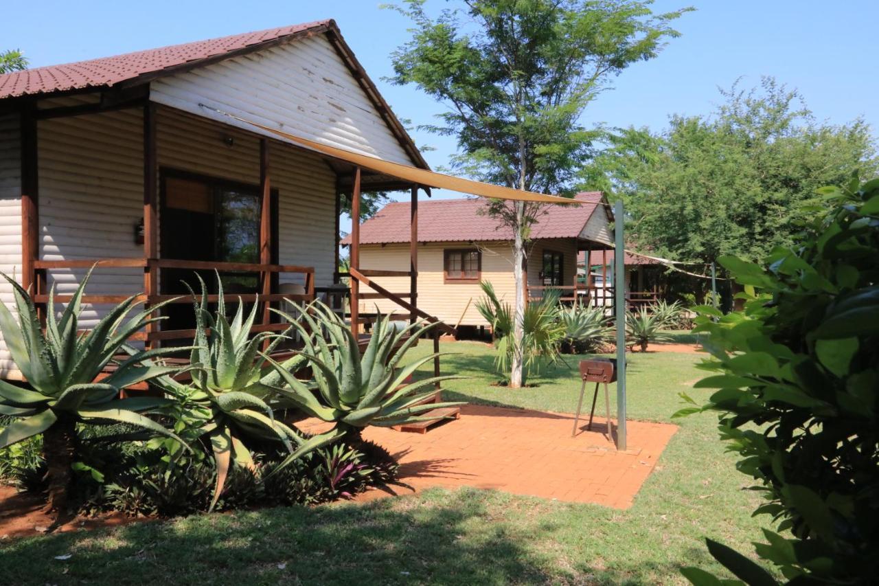 Kruger View Chalets Villa Malalane Exterior photo