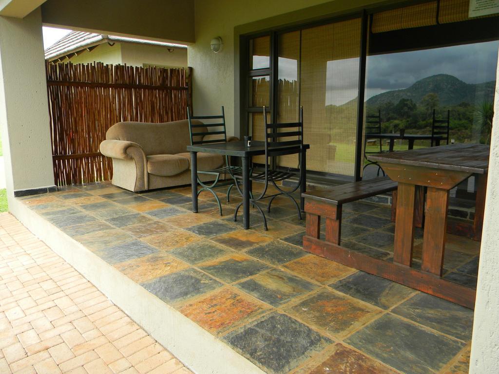 Kruger View Chalets Villa Malalane Room photo